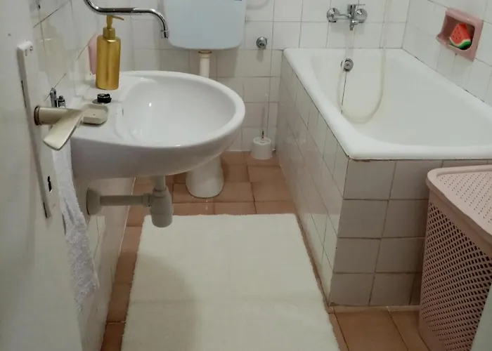 بيت للعطل House With A Parking Space Grebastica, - 21606 *